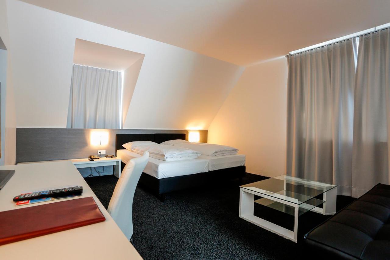 Hotel Schempp Bobingen  Zewnętrze zdjęcie
